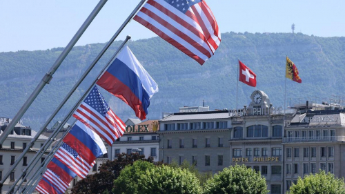 Советник Трампа заявил о пересмотре США подхода к отношениям с Россией