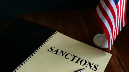 Трамп объяснил, почему не вводит санкции против России, несмотря на призывы
