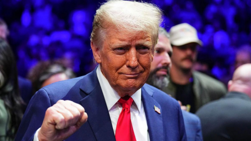 Трамп отсудил у телеканала 15 млн долларов за клевету
